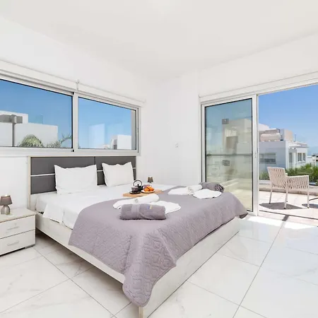 Villa Elite Blu Heights