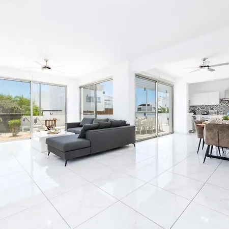 Elite Blu Heights Villa